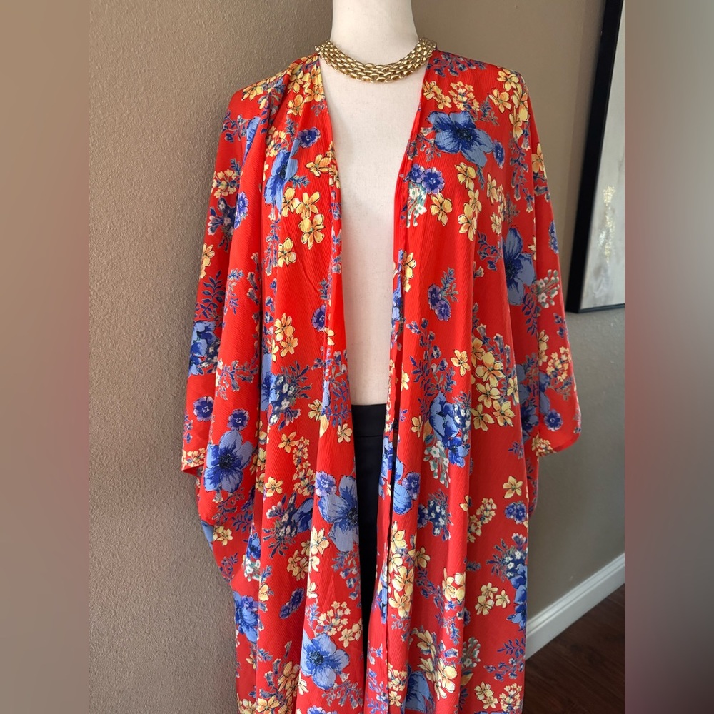 Peach Love California Red Floral Kimono Cardigan
Oversized - Picture 6 of 9
